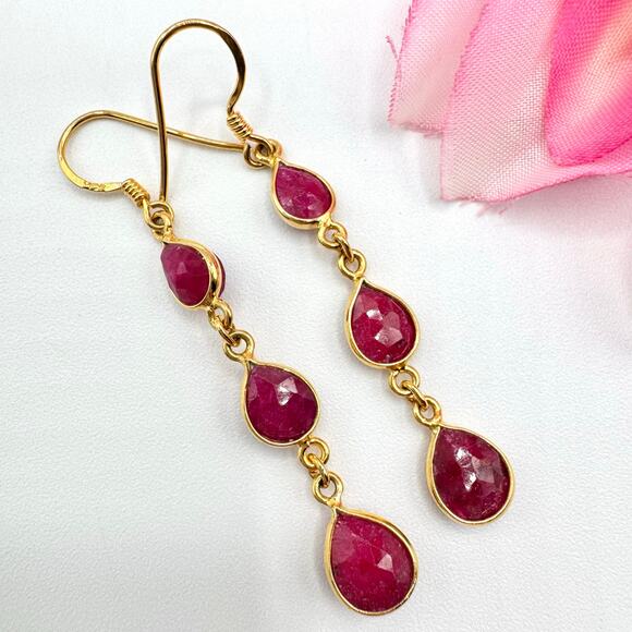 Ruby Teardrop Linear Dangle Earrings Gold Tone Tested Bollywood Boho Gemstone - Picture 1 of 10